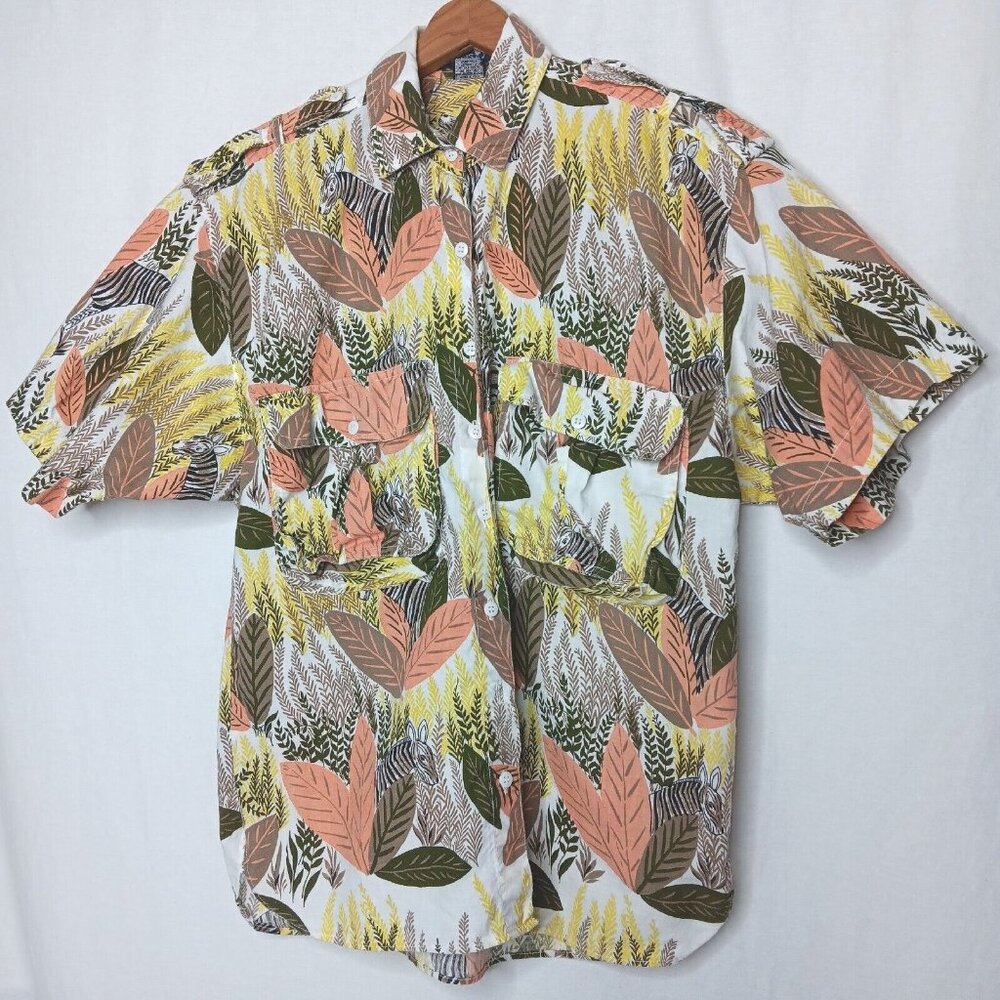 Vintage Hunters Run Woman Small Shirt Zebra Safari Button Up Short Sleeve Nature
